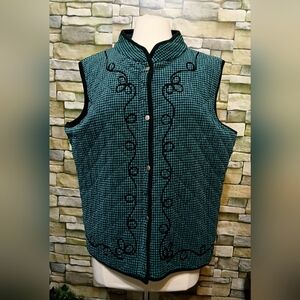 Womens XL Green Black Soft Zip Up Quilted Vest Embroidered Cottagecore